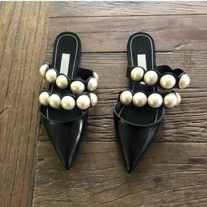 Black Zara flats/sandal with Pearl detail